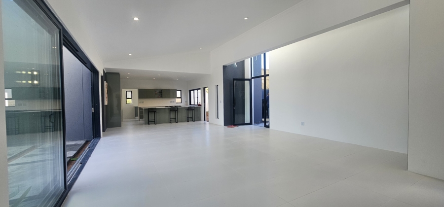 3 Bedroom Property for Sale in Myburgh Park Western Cape